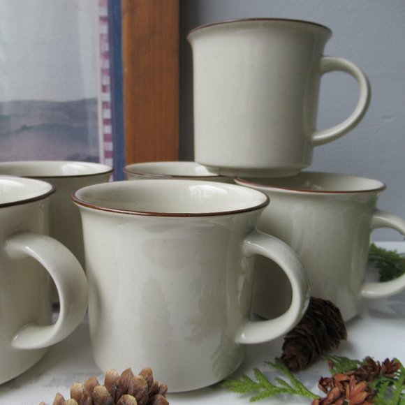 Stoneware 6 Mugs by Carla, Japan - Picture 1 of 13